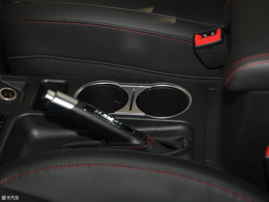 2018M6 Ŀ 1.5T ԄӃ(q)Ӣ