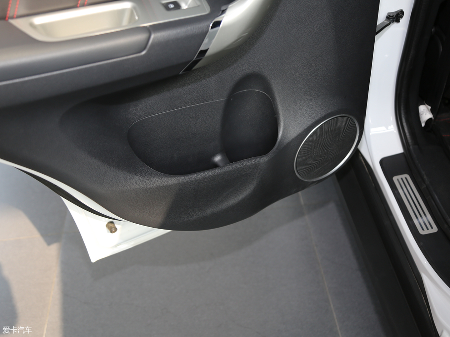 2018M6 Ŀ 1.5T ԄӃ(q)Ӣ