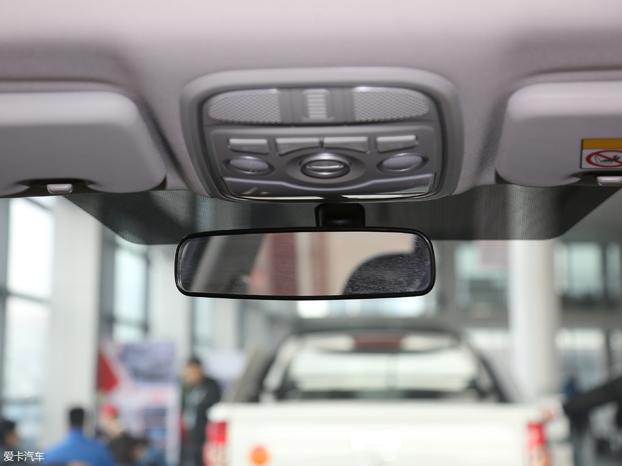 2018M6 Ŀ 1.5T ԄӃ(q)Ӣ