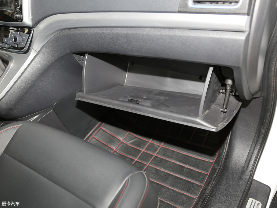 2018M6 Ŀ 1.5T ԄӃ(q)Ӣ