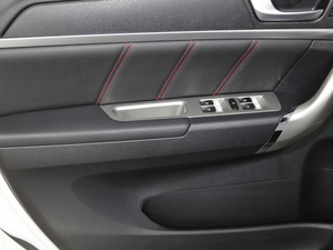 2018Ŀ 1.5T ԄӃ򌾫Ӣ g