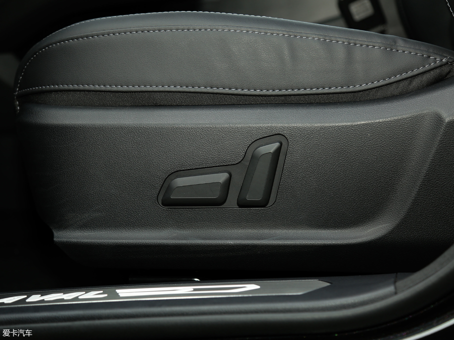 2019�����F7 1.5T ���i�� ��V