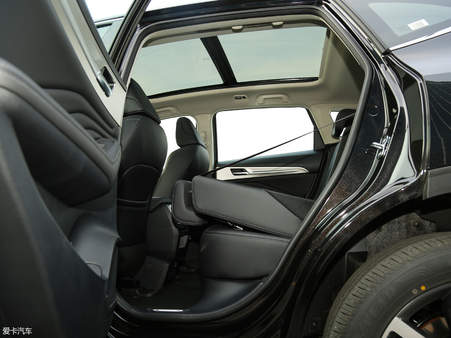 2019�����F7 1.5T ���i�� ��V