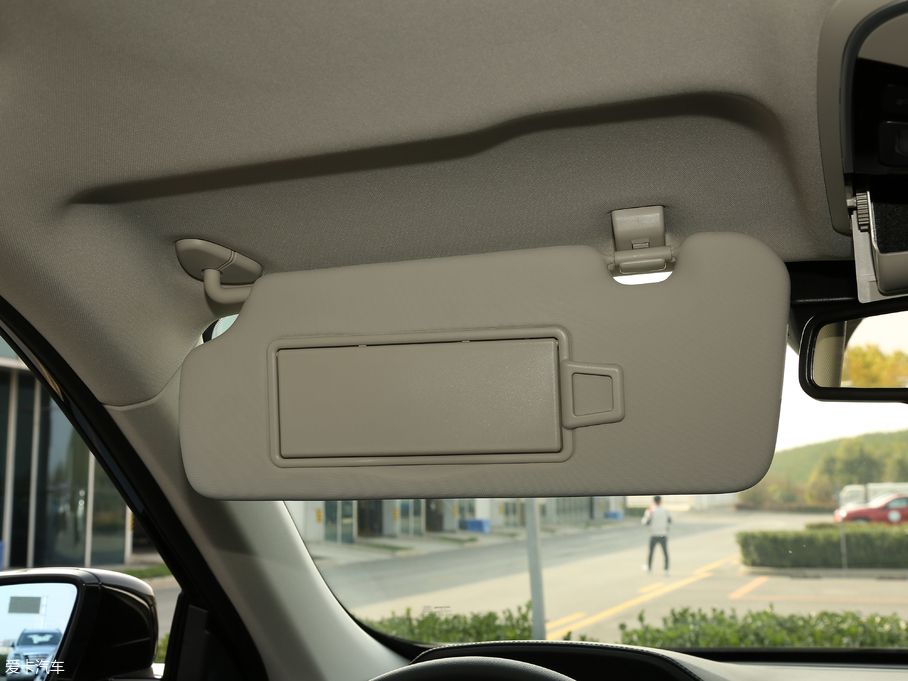 2019�����F7 1.5T ���i�� ��V