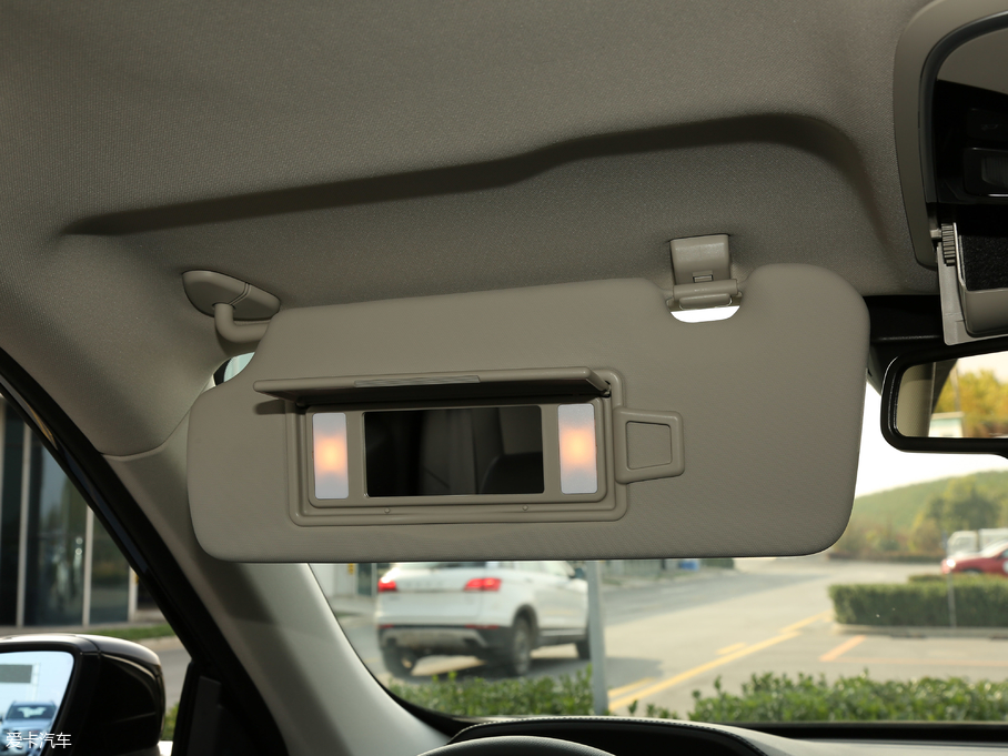 2019�����F7 1.5T ���i�� ��V