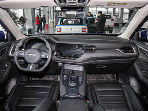 2019款1.5T 两驱i型 国V 内饰全景