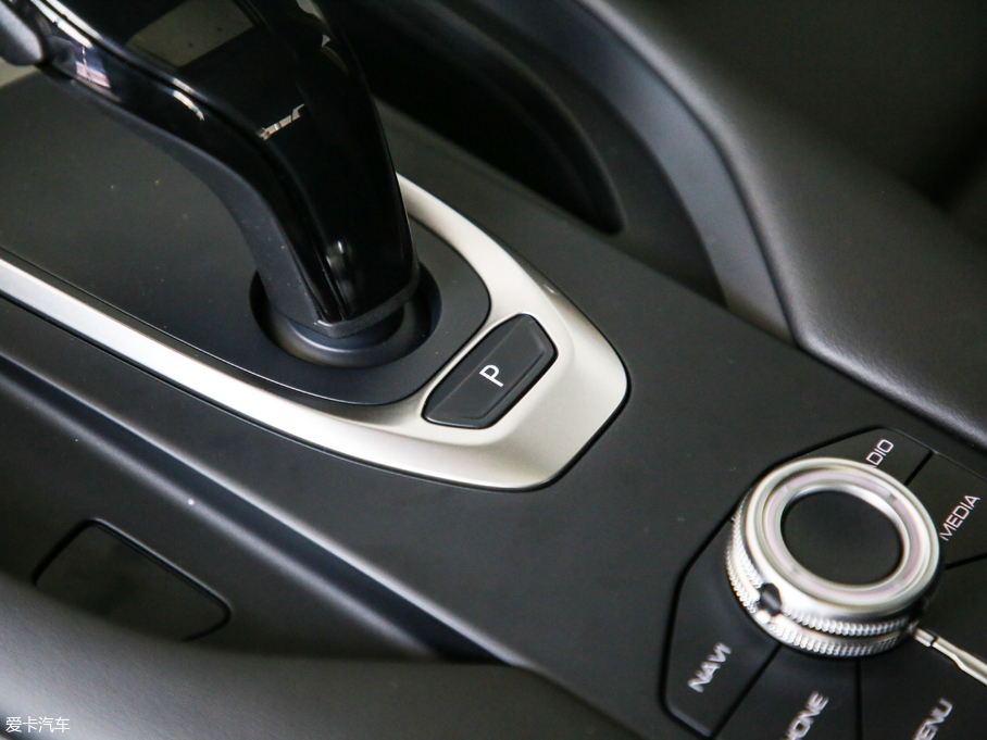 2019�����F7x 1.5T �O�ǳ����