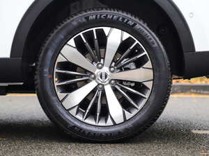 2019款1.5T 极智科技版  轮圈