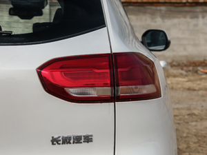 2019款蓝标 1.5GDIT 冠军版 尾灯
