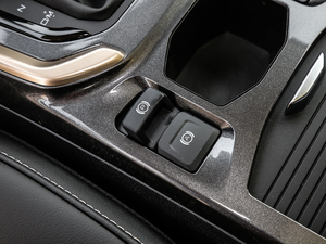 2019款蓝标 1.5GDIT 冠军版 驻车制动器