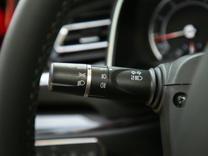 2019Hi-Life 1.5GDIT ԄӺA VI п؅^