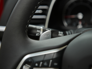 2019Hi-Life 1.5GDIT ԄӺA VI п؅^