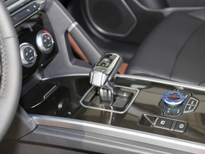 2019款运动版 1.5T 自动精英型 国VI 换挡杆
