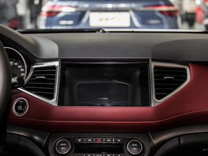 2019款1.5T 自动两驱豪华智联版 国V 中控区