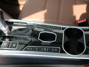 2019L 2.0T ԄF V п؅^