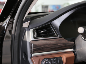 2019L 2.0T ԄF V п؅^