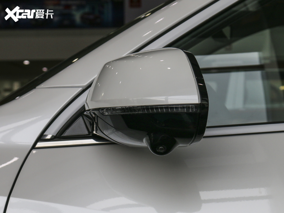 2020�����F7 2.0T ���i��