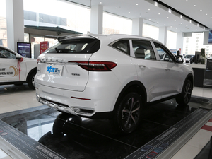 2020款1.5T 两驱i潮 整体外观