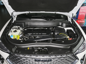 2020款2.0T 两驱i范 发动机