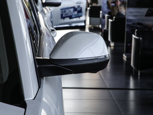 2020款智联版 1.5T 自动两驱豪华智联型 后视镜