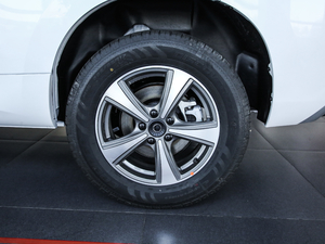 2020款智联版 1.5T 自动两驱豪华智联型 轮圈