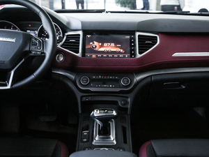 2020款智联版 1.5T 自动两驱豪华智联型 中控台