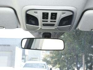 2020款1.5T DCT i型 车内后视镜
