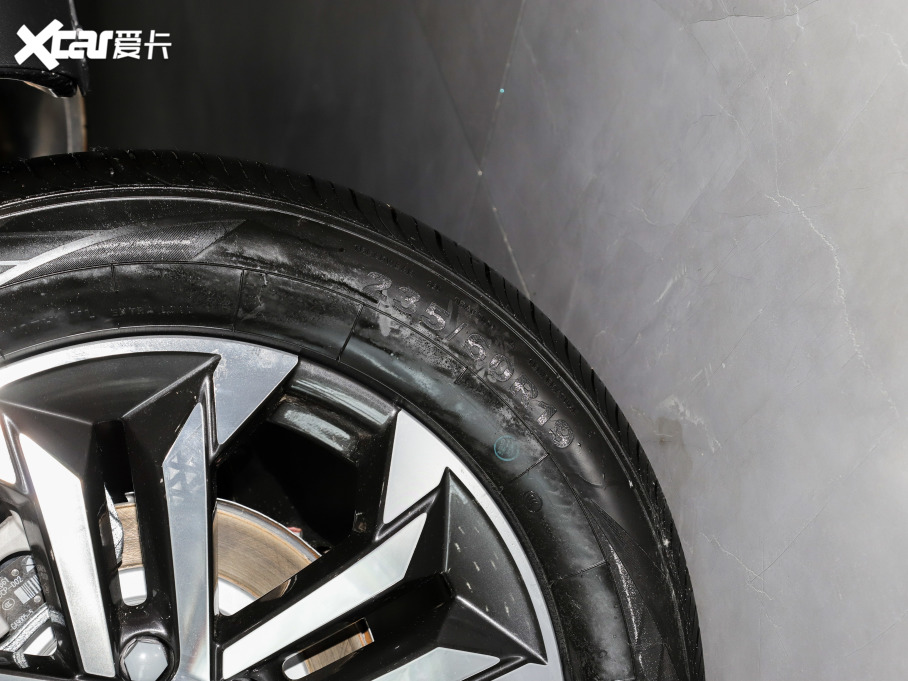 2021 2.0T DCT(q)ACȮ