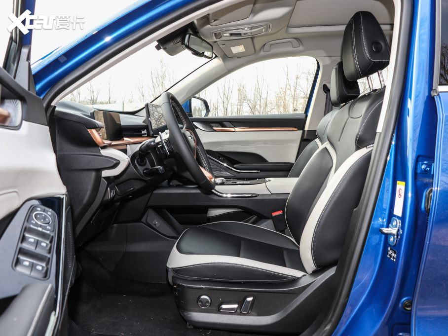 2021H6  2.0T ԄSupreme