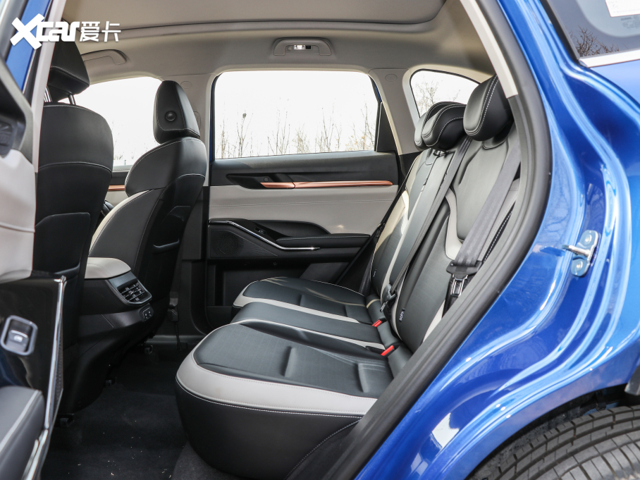 2021H6  2.0T ԄSupreme