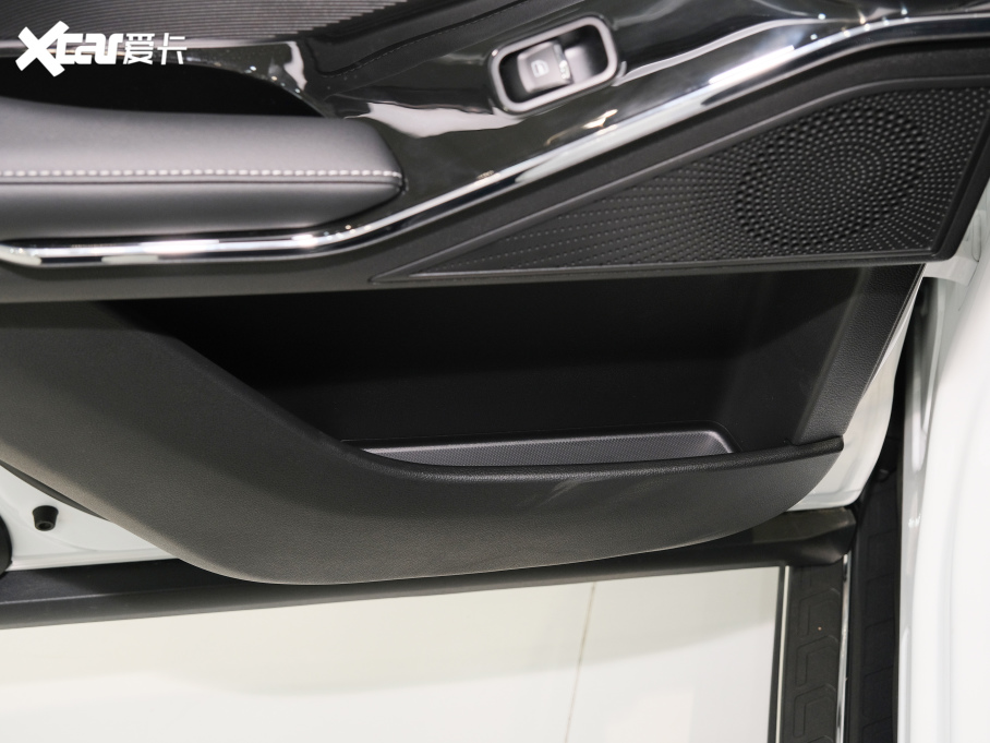 2021H6  2.0T ԄӃ(q)Max