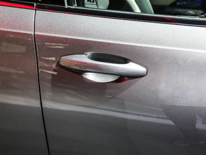 2021 1.5T ԄӃPlus ^