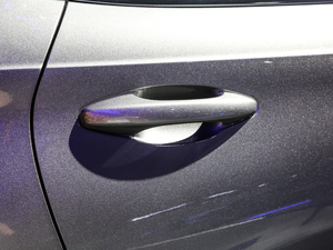 2021 1.5T ԄӃPlus ^