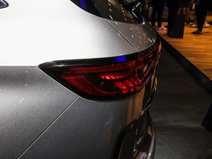 2021 1.5T ԄӃPlus ^