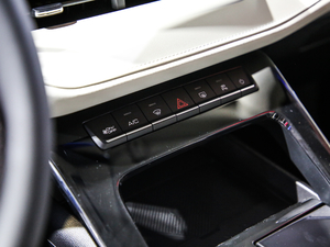 2021款第三代 1.5T 自动两驱Plus 中控区