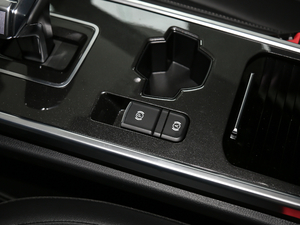 2021款运动版 1.5T 自动精英智联型 驻车制动器