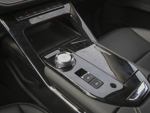2021款第三代 1.5T 自动两驱Max 换挡杆