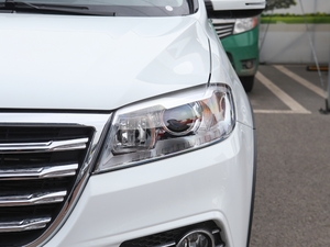 2021款运动版 1.5T 手动精英智联型 大灯