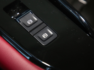 2021 2.0T ԄMax п؅^