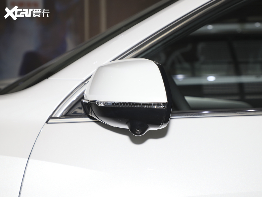 2021�����F7 1.5T ���i��