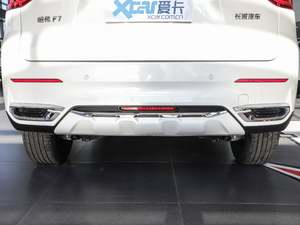 2021款2.0T 两驱i动 排气管