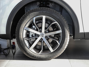 2021款2.0T 两驱i动 细节外观
