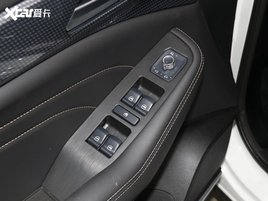 2021�����F7x 2.0T ���O�ǳ����