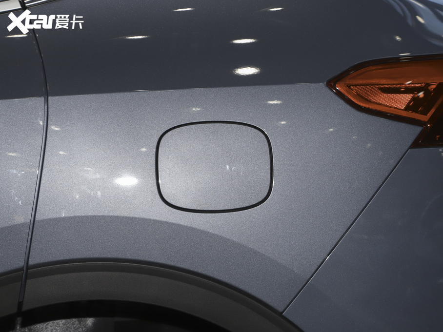 2021�����F7x 2.0T ���O�����ܰ�