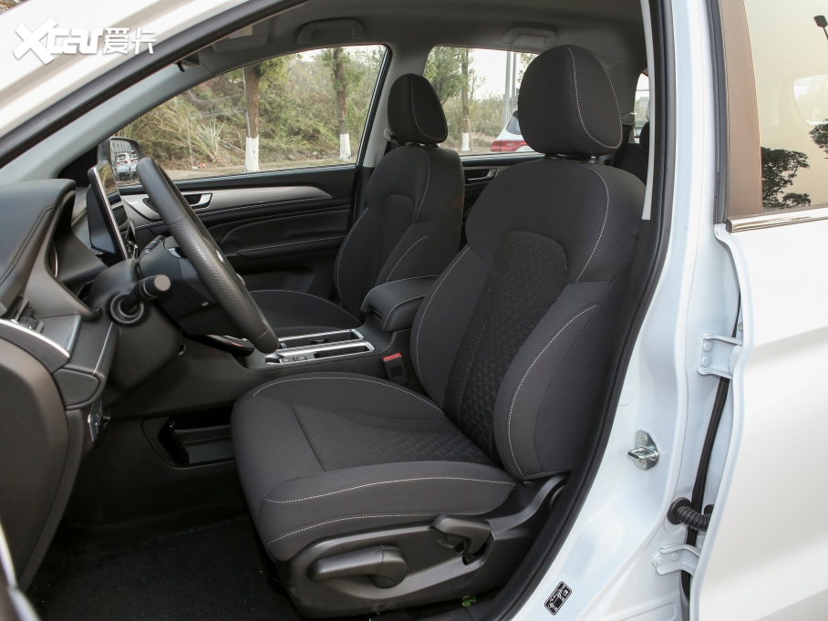 2021M6 PLUS 1.5T ք(dng)Ӣ(lin)