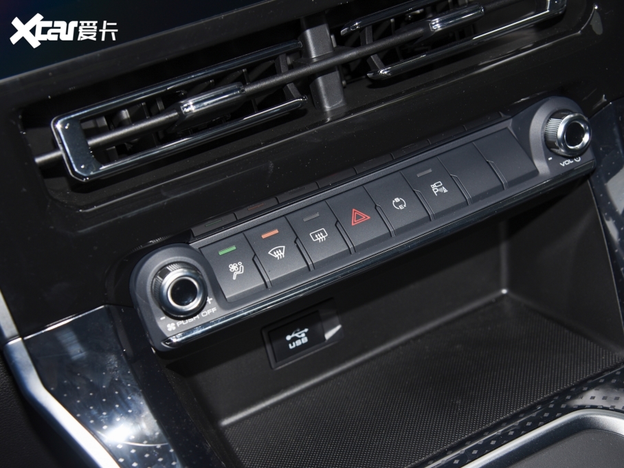 2021�����M6 PLUS 1.5T DCT���r����