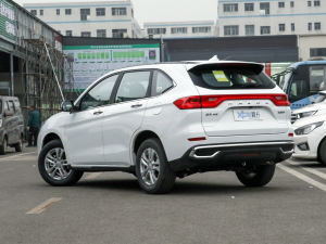 2021款PLUS 1.5T DCT精英智联型 左后45度