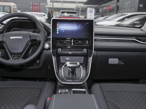 2021款PLUS 1.5T DCT精英智联型 中控台