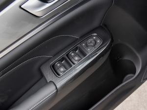 2021PLUS 1.5T DCTr(lin) п؅^(q)