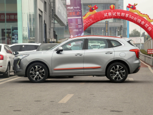 2021款1.5T 自动大三版 正侧（左）